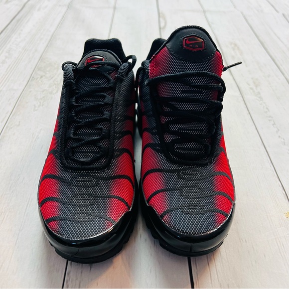 Nike Air Max Plus Bred Reflective Black Red Running Shoes - Picture 8 of 9